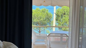 Unclassified image, 5 of 8, button - Hotel Lungomare (Vlorë)