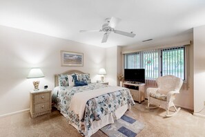 1 bedroom, iron/ironing board, internet, bed sheets - Spring Lake dog-friendly gem with private patio, fireplace, W/D, shared pool, (Rehoboth Beach)