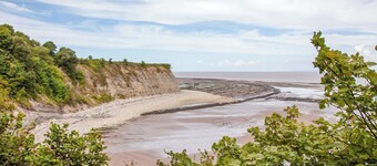 2 bedroom accommodation in West Quantoxhead, near Watchet