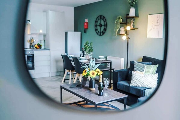 Fernseher, Arbeitsbereiche