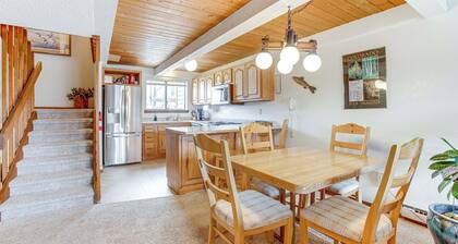 Fraser Mountain Retreat w/ Resort Amenities!