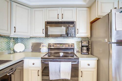 Ocean City Getaway, Steps to The Boardwalk!