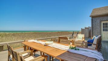 House (4 Bedrooms) | Front of property