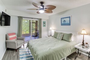 Cottage (3 Bedrooms) | Interior - Hot Springs Retreat w/ Private Dock + Hot Tub! (Hot Springs)