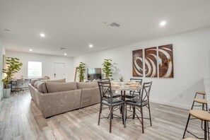 Apartment (4 Bedrooms) | Interior