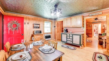 House (1 Bedroom) | Interior