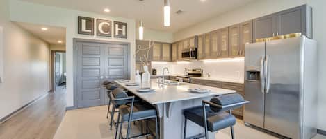 Apartment (1 Bedroom) | Interior