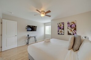 House (5 Bedrooms) | Interior