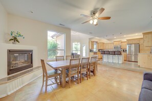 House (5 Bedrooms) | Interior