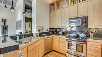 Apartment (2 Bedrooms) | Bahagian dalam