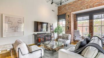 Apartment (2 Bedrooms) | Depan hartanah