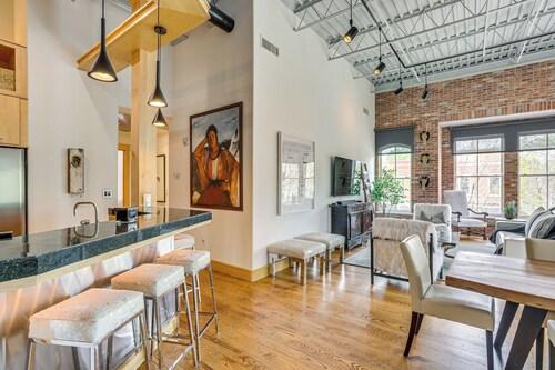 Near Trail: Dtwn Eagle Ranch Condo w/ Balcony