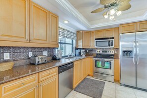 Private kitchen - Pet-friendly Cape Coral Home w/ Lanai + Water View (Cape Coral)