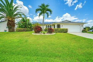 Property grounds - Pet-friendly Cape Coral Home w/ Lanai + Water View (Cape Coral)