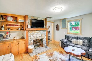 House (1 Bedroom) | Interior - Deck & Scenic View: Historic Cabin in Piney Creek! (Piney Creek)