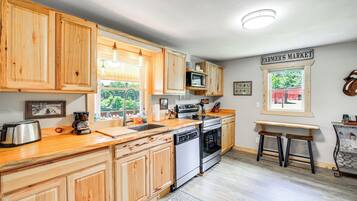 House (1 Bedroom) | Interior