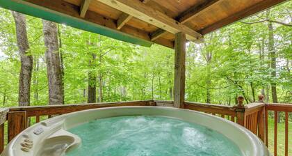 Serene Maggie Valley Retreat w/ Deck & Hot Tub!