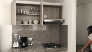Fridge, microwave, oven, coffee/tea maker - Edificio Ocean Drive Cartagena 414 (Cartagena de Indias)