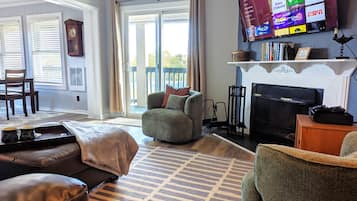 تلفزيون ذكي، مدفأة، ألعاب فيديو، تنس طاولة