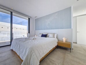 4 quartos, ferros/tábuas de passar roupa, Wi-Fi de cortesia