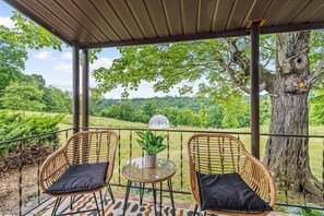 Terrace/patio - Rolling Hills/Hot Tub/Firepit/Mins to ACE+NRG (Oak Hill)