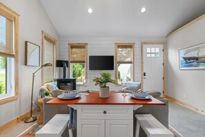 Dining - Near Wrightsville Beach! Cozy, Coastal Cottage w/King Br~FirePit~Outdoor Shower. (Wilmington)