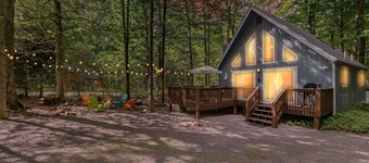 6min walk to pool, AC, Wi-Fi, Arcade, Firepit, BBQ, Deck.