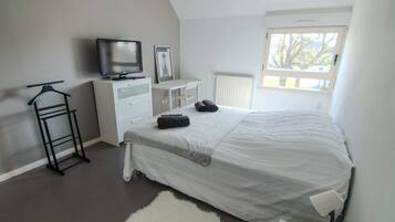 3 chambres, fer et planche Ă repasser, lit parapluie, Wi-Fi gratuit