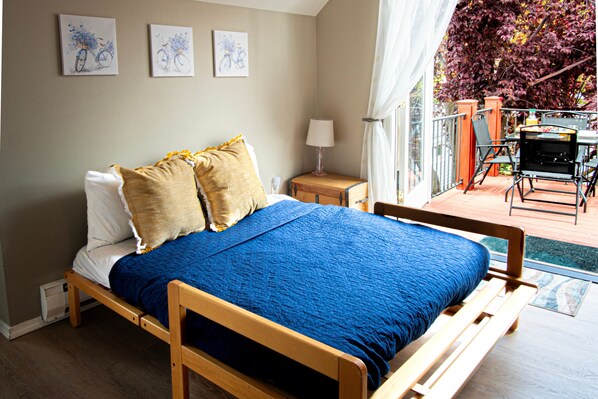 1 bedroom, iron/ironing board, free WiFi, bed sheets