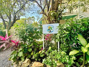 Exterior detail - 2 Villa’s in West Bay - Private Pool & Stunning Panoramic Ocean Views (West Bay)