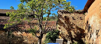 Petit Maison a la Ferme; Terrasse Couvert, Jacuzzi, Cuisine Exterieur