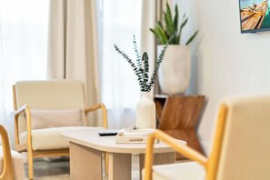 Interior - House w/ Pool, Hot Tub & Backyard (Cape Coral)