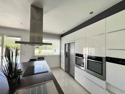 4 bedroom villa in le bousquet-d'orb