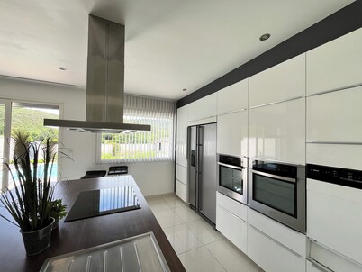 4 Bedroom Villa in Le Bousquet-d'Orb