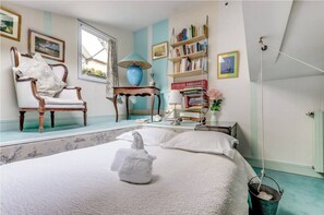 2 Schlafzimmer, Schreibtisch, Bügeleisen/Bügelbrett, Internetzugang