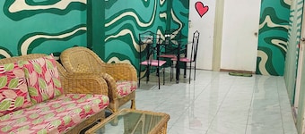 Byahero's Eskapo Hostel