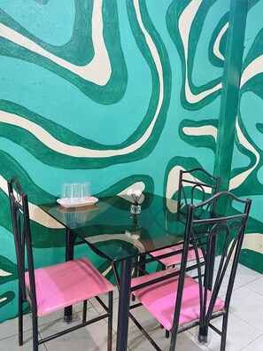 Dining - Byahero's Eskapo Hostel (Moalboal)