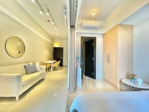 Appartement Ville, vue sur la ville | Literie hypoallergénique, décor unique, ameublement unique