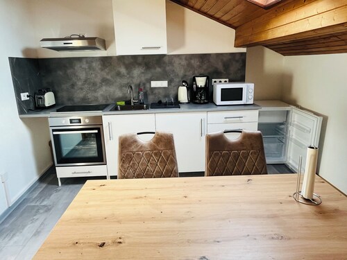 Geräumte 3 Zimmer Wohnung mit separater Küche