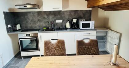 Geräumte 3 Zimmer Wohnung mit separater Küche