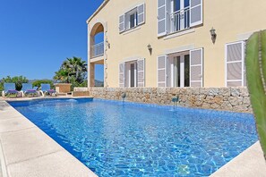 Pool - H2930 Finca Amoros near Alcudia for 12 persons (Marina Manresa)