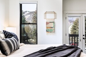 2 quartos, ferros/tábuas de passar roupa, Wi-Fi, roupa de cama