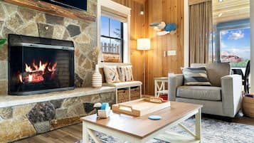 Smart TV y chimenea