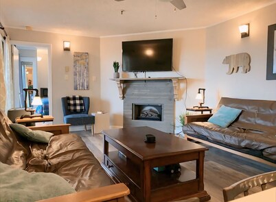 Winterplace D202-Ski-in and Ski-out -Second Floor
