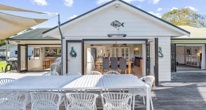 River Palms Retreat - Paihia Holiday Home