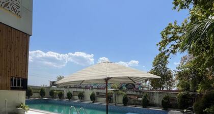 Jungle Fowl Resort