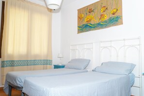 2 soverom, strykejern/-brett, wi-fi og sengetøy