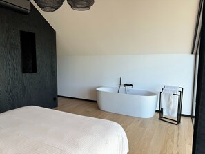 1 多间卧室、WiFi