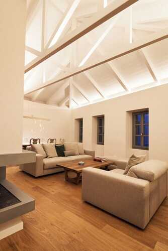 EN PLAKA Athens Elegant Estate