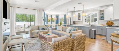 スマートテレビ、暖炉